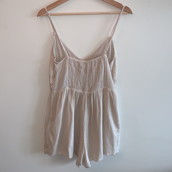 Pull&Bear Strappy Embroidered Romper- Size M - Picture 4 of 6